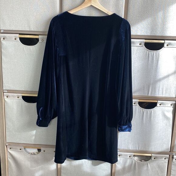 Calvin Klein velvet long sleeve - Picture 5 of 5